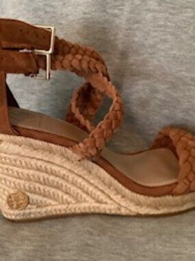 TORY BURCH BROWN WEDGE SANDAL
